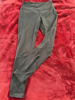 Victoria Secret  Sport Black Workout Leggings with Ankle Slit Detail S